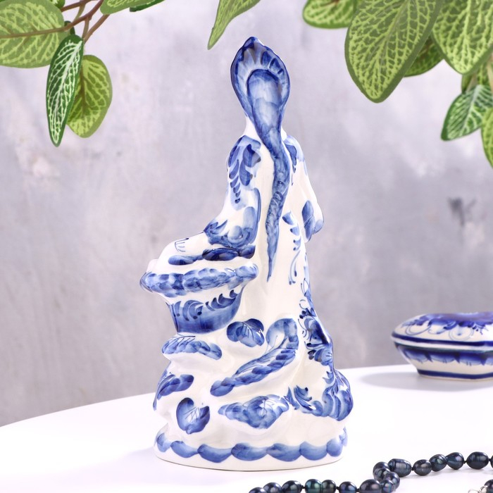 Сувенир &laquo;Хозяйка медной горы&raquo;, гжель