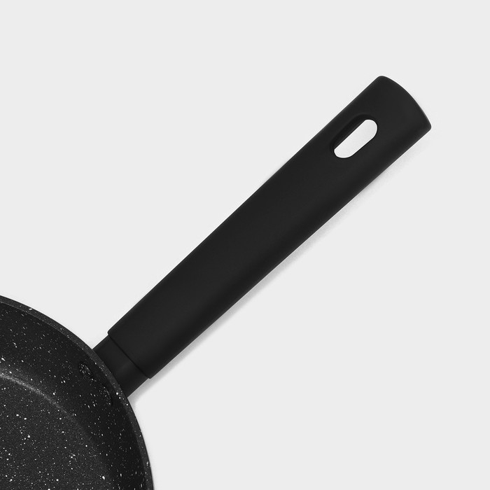 Сковорода Доляна &laquo;Первый дом&raquo;, d=26 см, антипригарное покрытие, индукция, цвет чёрный