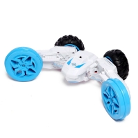 Машина радиоуправляемая &laquo;Перевертыш - Трансформер&raquo;, работает от аккумулятора, цвет синий