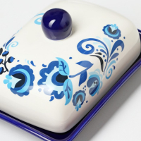 Маслёнка Доляна &laquo;Свиристель&raquo;, 17&times;12,5&times;8 см, цвет белый