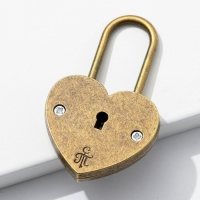 Замок свадебный с ключом «Любовь». Замок свадебный с ключом «Любовь».