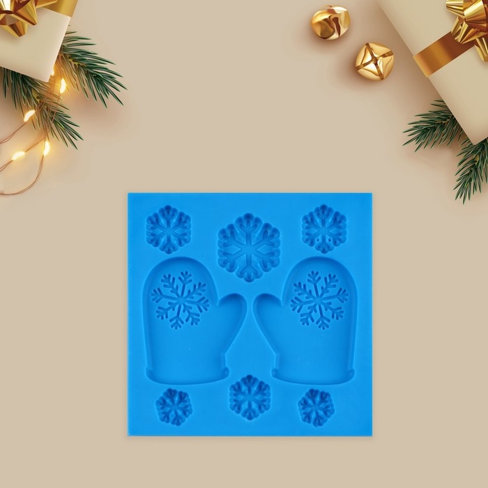 Силиконовый молд для творчества «Варежки», 8 х 8 см Силиконовый молд для творчества «Варежки», 8 х 8 см