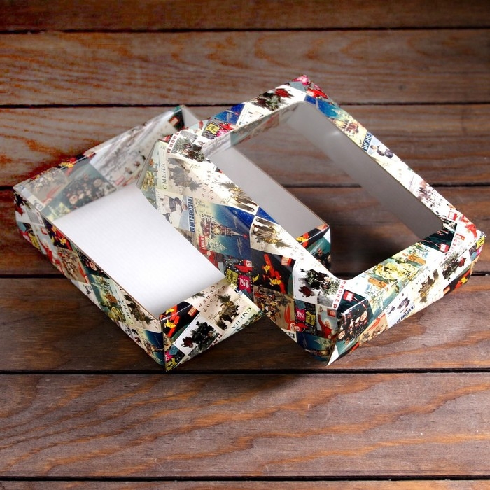 Новый год. Коробка подарочная, крышка-дно, с окном "Новогодняя афиша", 18 х 15 х 5 см.