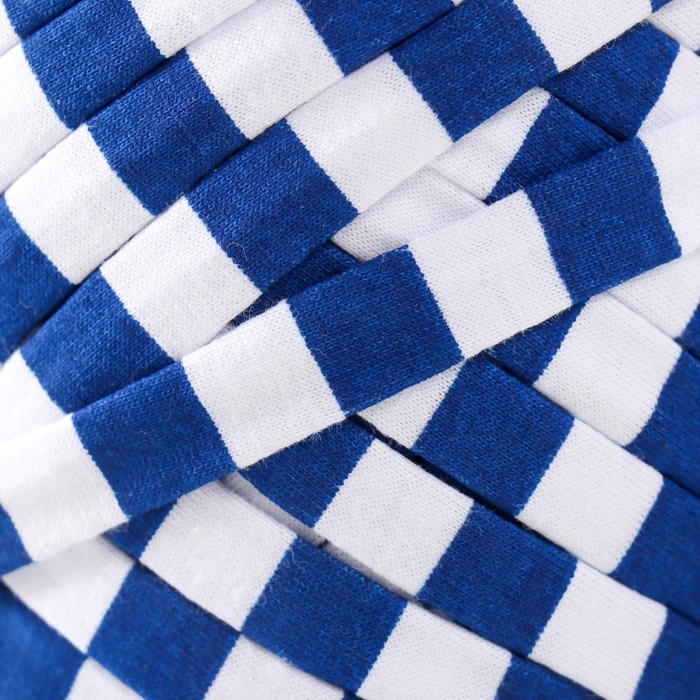 Лицевая трикотажная пряжа 200&plusmn;10 г (Греция)