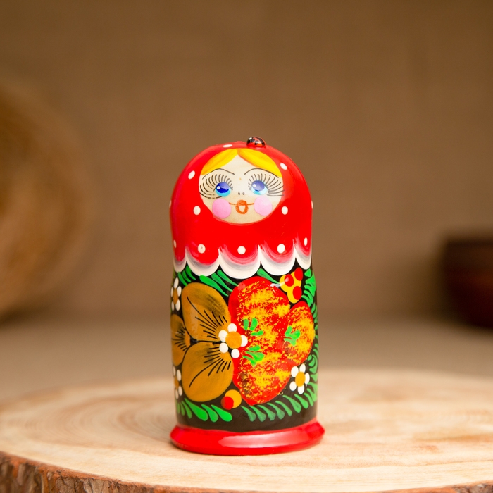 Матрёшка 3-х кукольная "Маша" с божьей коровкой, 11см, ручная роспись.