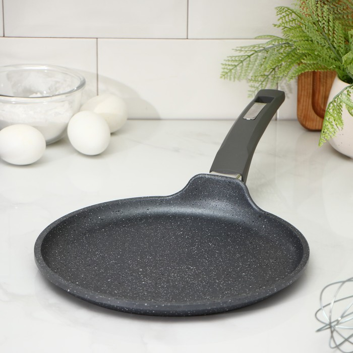 Сковорода блинная &laquo;Гранит&raquo;, d=24 см, пластиковая ручка, антипригарное покрытие, цвет серый