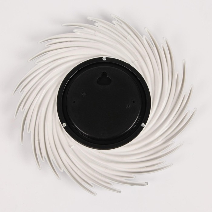 Зеркало настенное &laquo;Солнышко&raquo;, d зеркальной поверхности 11 см, цвет серебристый