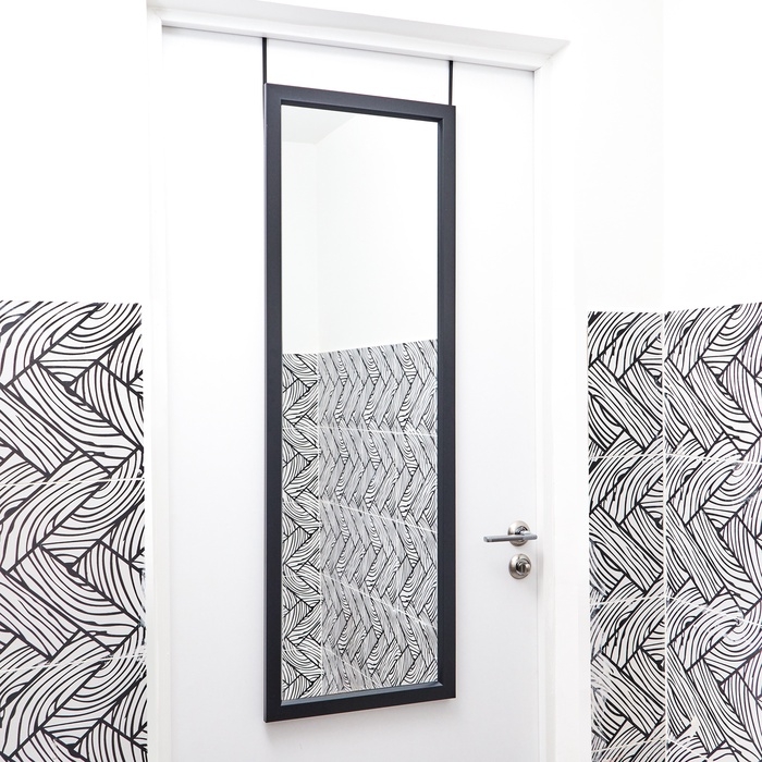 Зеркало дверное, подвесное, 40 х 110 см, чёрное Зеркало дверное, подвесное, 40 х 110 см, чёрное