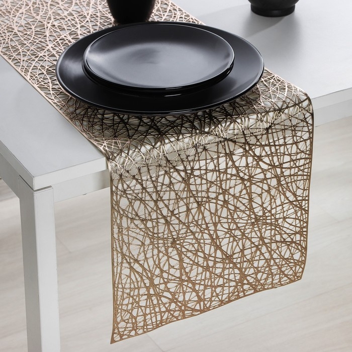Дорожка на стол Доляна &laquo;Паутинка&raquo;, 30&times;150 см, цвет золотой