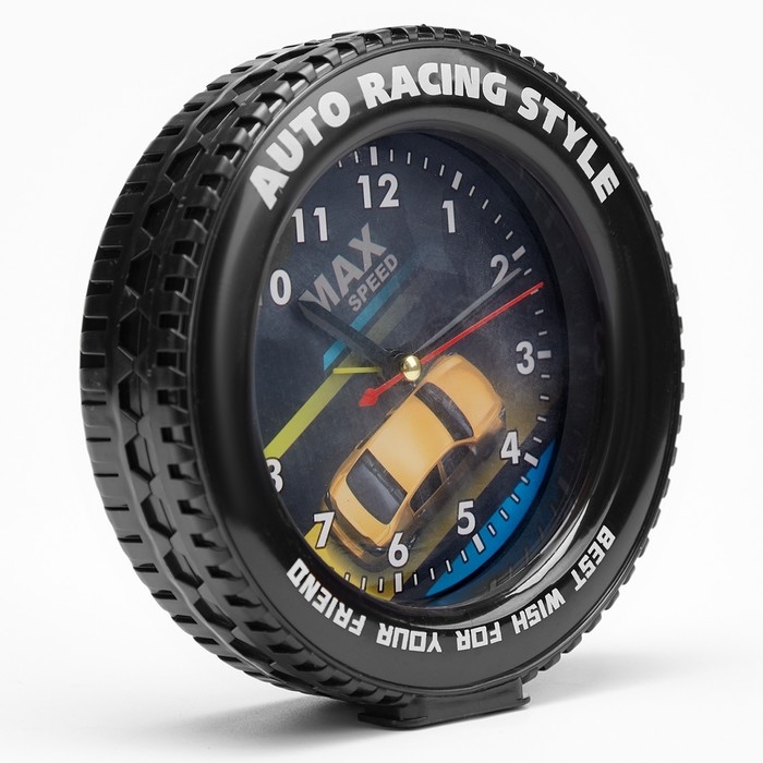 Часы - будильник настольные "Гонки" детские, дискретный ход, d-10 см, 14 х 14 см, АА