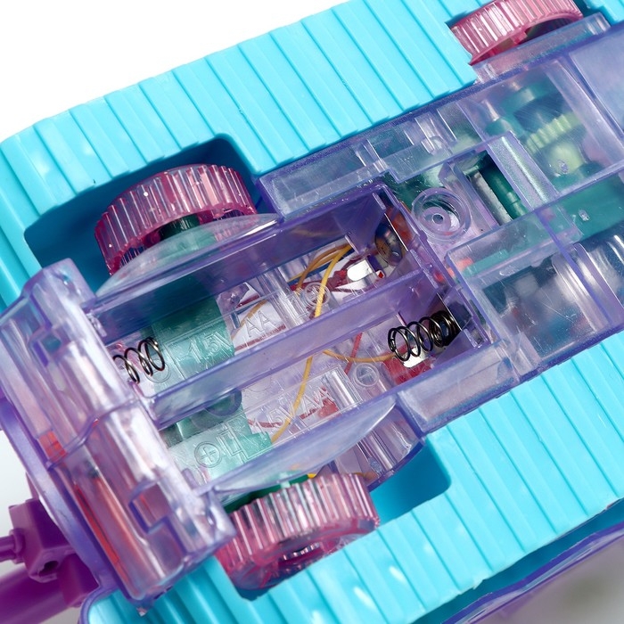 Танк &laquo;Домино&raquo;, работает от батареек, свет и звук, домино в комплекте