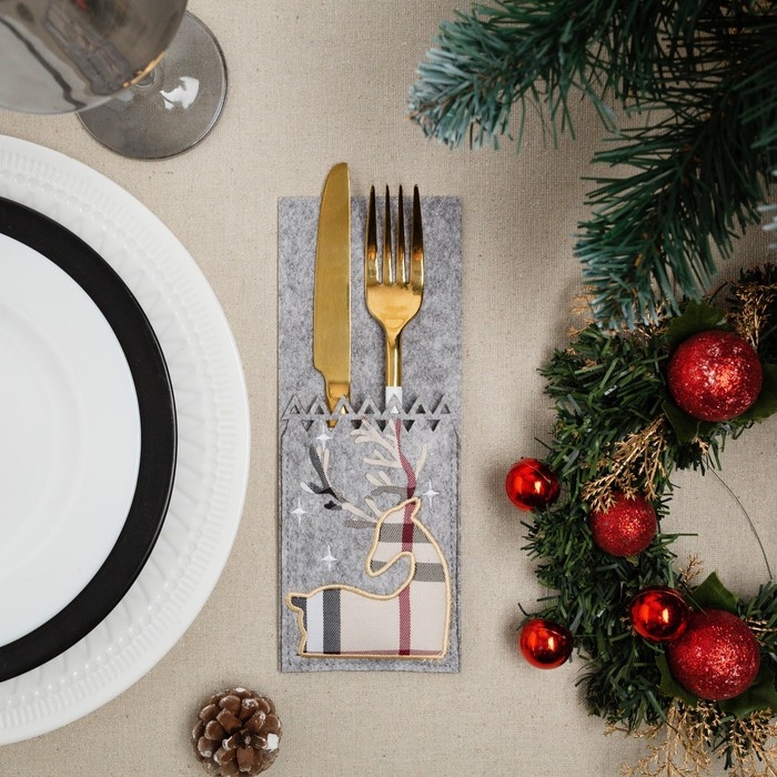 Конверт для столовых приборов &laquo;Олень&raquo; 8,5х21 см, 100% п/э, фетр