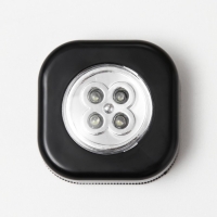 Ночник-пушлайт "Квадрат" 4хLED, 3ААА черный 6,5х6,5х2,5 см RISALUX Ночник-пушлайт "Квадрат" 4хLED, 3ААА черный 6,5х6,5х2,5 см RISALUX