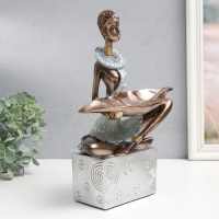 Сувенир полистоун подставка "Африканка" серебро круги 20х12х30 см Сувенир полистоун подставка "Африканка" серебро круги 20х12х30 см