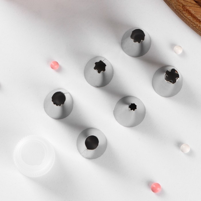 Набор кондитерский Доляна «Хоста», 8 предметов: 6 насадок, адаптер, мешок кондитерский 31×17 см Набор кондитерский Доляна «Хоста», 8 предметов: 6 насадок, адаптер, мешок кондитерский 31×17 см