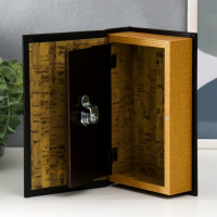 Сейф дерево книга кожзам "Россия - великая страна" 21х13х5 см Сейф дерево книга кожзам "Россия - великая страна" 21х13х5 см