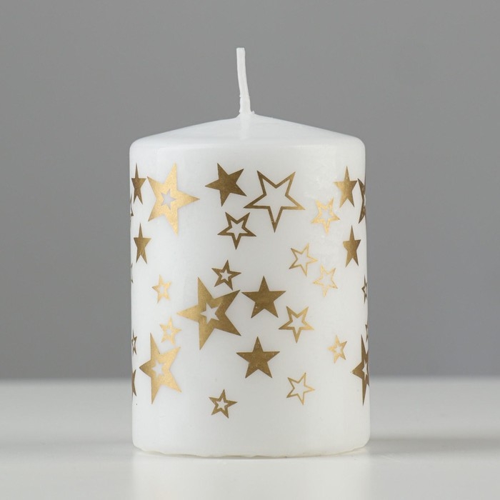 Свеча - цилиндр с узорами Свеча - цилиндр с узорами "Звезды", 5,6х8 см, белая с золотым
