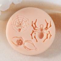 Молд силикон "Пауки" 3,7х1,4х0,6 2,4х2,4х0,3 3,2х2,6х0,6 см Молд силикон "Пауки" 3,7х1,4х0,6 2,4х2,4х0,3 3,2х2,6х0,6 см