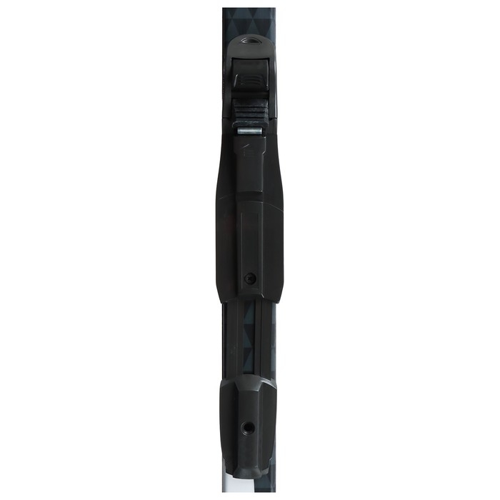 Комплект лыжный: пластиковые лыжи 150 см без насечек, стеклопластиковые палки 110 см, крепления SNS, цвета МИКС Комплект лыжный: пластиковые лыжи 150 см без насечек, стеклопластиковые палки 110 см, крепления SNS, цвета МИКС