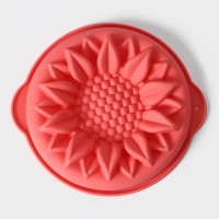 Форма для выпечки Доляна «Подсолнух», силикон, 29×6 см, с ручками, цвет МИКС Форма для выпечки Доляна «Подсолнух», силикон, 29×6 см, с ручками, цвет МИКС