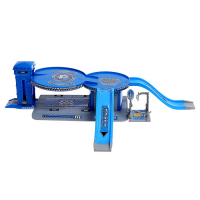 Парковка &laquo;Полицейский участок&raquo;, с 2 металлическими машинами