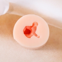 Молд силиконовый "Ангел рука на колене" 3,3х2,2х2,1 Молд силиконовый "Ангел рука на колене" 3,3х2,2х2,1