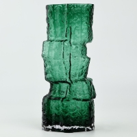 Ваза для цветов &laquo;Маунтин грин&raquo; из зеленого стекла 30&times;13&times;13 см