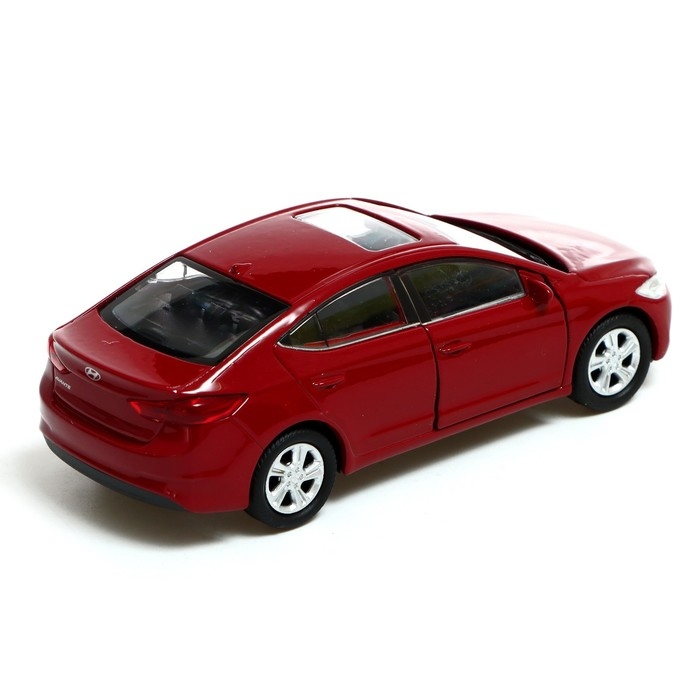 Модель машины Hyundai Elantra, масштаб 1:38 Модель машины Hyundai Elantra, масштаб 1:38