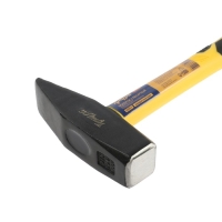 Молоток слесарный ТУНДРА ПРОФИ, квадратный боек, фиберглассовая 3К рукоятка, 1000 г Молоток слесарный ТУНДРА ПРОФИ, квадратный боек, фиберглассовая 3К рукоятка, 1000 г