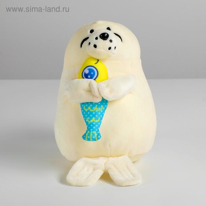 Мягкая игрушка &laquo;Нерпа с рыбкой&raquo;, цвета МИКС