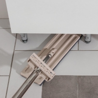 Швабра для мытья пола с вертикальным отжимом Доляна, 35&times;14&times;125 см, стальная ручка, микрофибра, дополнительная насадка