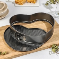 Набор форм для выпечки разъёмных Доляна &laquo;Элин. Сердце&raquo;, 3 предмета: 23/25/29&times;6 см, антипригарное покрытие, цвет чёрный