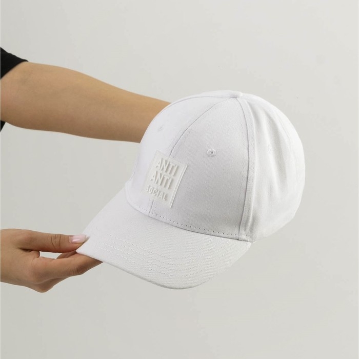 Кепка женская Anti Anti Social, цвет белый Кепка женская Anti Anti Social, цвет белый