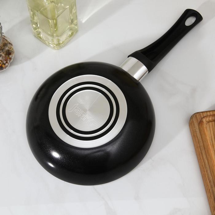 Сковорода Lite, d=18 см, пластиковая ручка, стеклянная крышка, антипригарное покрытие, цвет чёрный Сковорода Lite, d=18 см, пластиковая ручка, стеклянная крышка, антипригарное покрытие, цвет чёрный