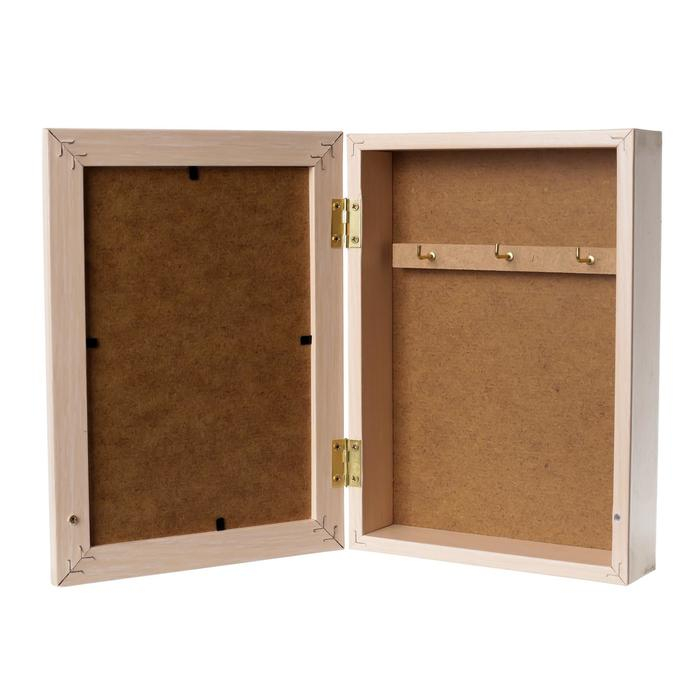 Ключница "Вензеля" 15х21 см молочный дуб МИКС