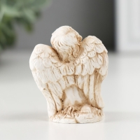 Сувенир полистоун "Ангелочек сидит на цветах" МИКС 3х4х4,5 см