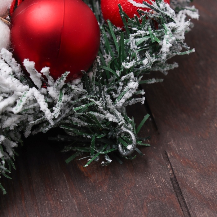 Сваг настенный "Сюрприз" 60х23 см, красный