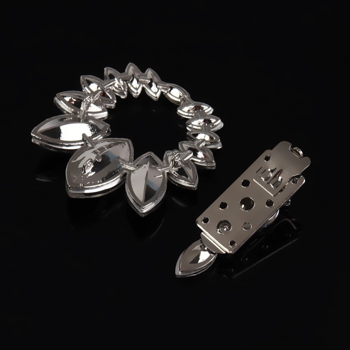 Декоративная застёжка, 9,6 &times; 6 см, цвет серебряный