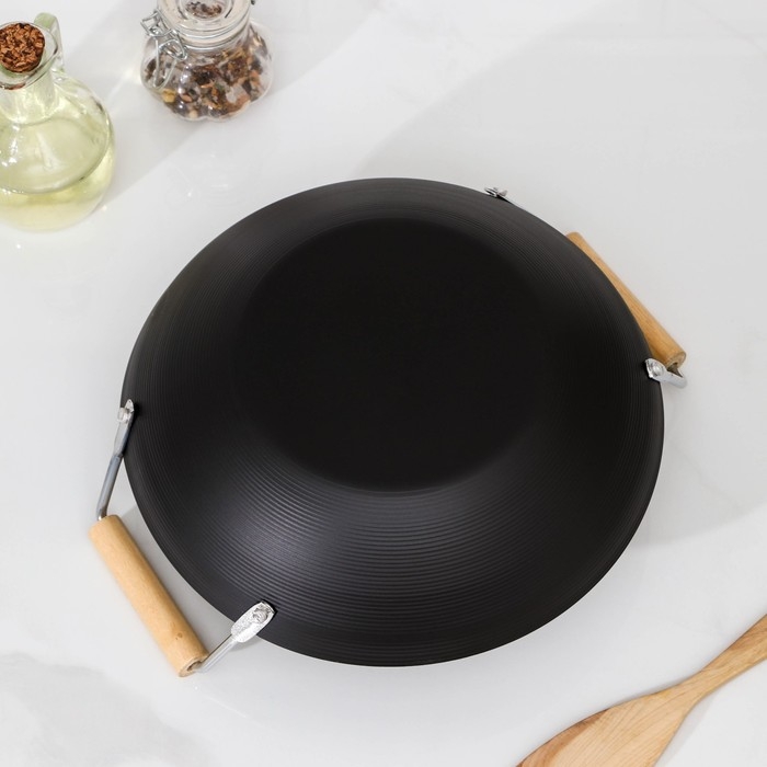 Сковорода-WOK Доляна «Жаклин», d=24,5 см, деревянные ручки, цвет чёрный Сковорода-WOK Доляна «Жаклин», d=24,5 см, деревянные ручки, цвет чёрный