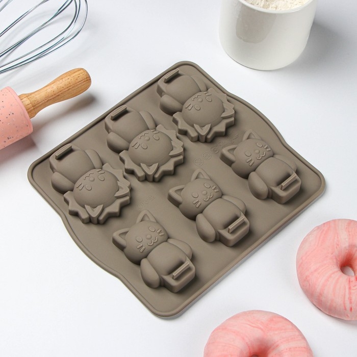 Форма для выпечки Доляна «Семейство кошачьих», силикон, 6 ячеек, 19,5×17,5 см, цвет серый Форма для выпечки Доляна «Семейство кошачьих», силикон, 6 ячеек, 19,5×17,5 см, цвет серый