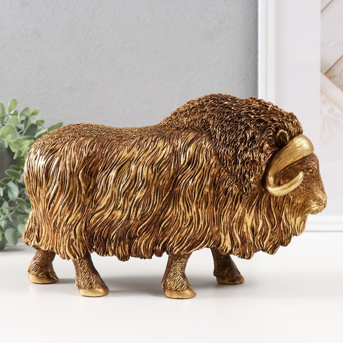 Сувенир полистоун "Овцебык" золотой 27х9,5х16,8 см