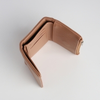 Кошелёк женский на магните, цвет бежевый Кошелёк женский на магните, цвет бежевый