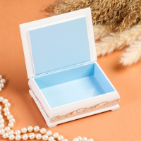 Шкатулка &laquo;Ангелок с птичками&raquo;, белая, 8&times;10,5 см, лаковая миниатюра