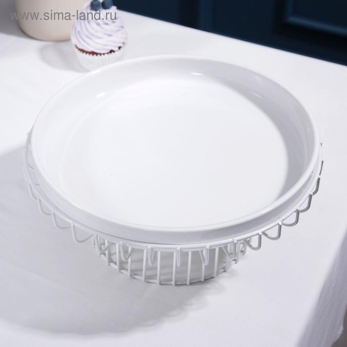 Подставка для десертов керамическая на металлической подставке «Флора», d=26,5 см, цвет белый Подставка для десертов керамическая на металлической подставке «Флора», d=26,5 см, цвет белый