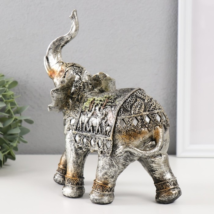 Сувенир полистоун "Африканский слон, на попоне слоны"  23х20,5х8,5 см