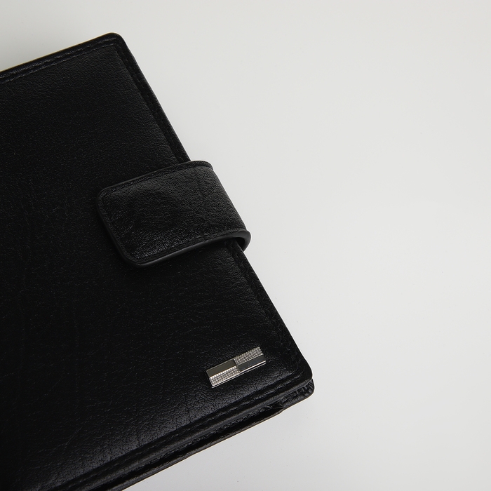 Портмоне мужское на магните 3 в 1, отдел для автодокументов, паспорта, цвет чёрный Портмоне мужское на магните 3 в 1, отдел для автодокументов, паспорта, цвет чёрный