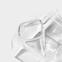 Молочник стеклянный Доляна &laquo;Пакет&raquo;, 400 мл, 9&times;7&times;10,3 см