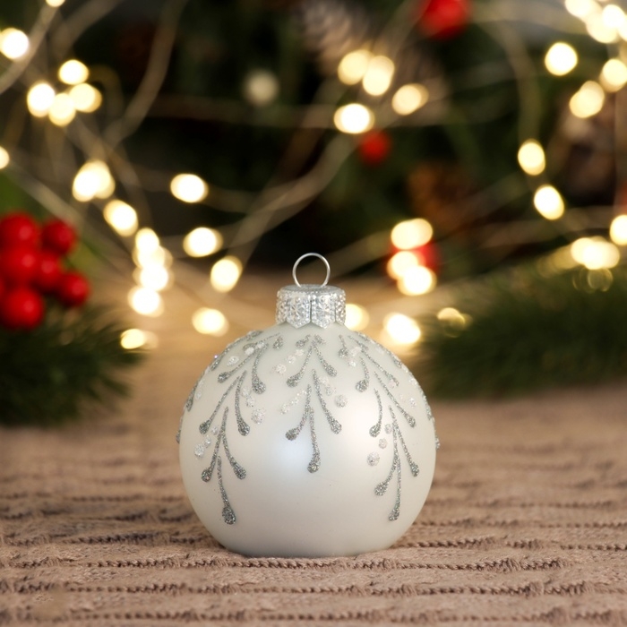 Шар "Заснеженная ветвь 1", 65 мм., в подарочной упаковке