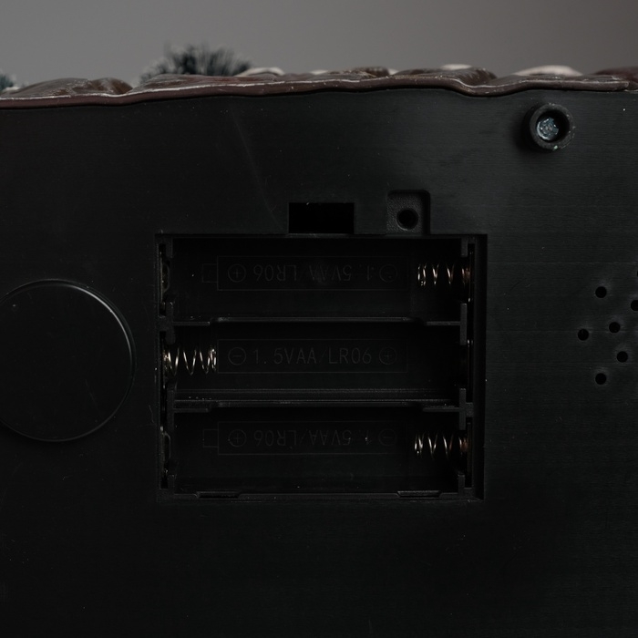 Сувенир пластик световой Сувенир пластик световой "Воздушный шар у катка" крутится 35х20х19 см