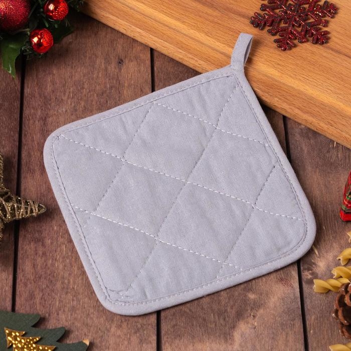 Новый год. Прихватка &laquo;Тепла и любви&raquo; 17х17 35% хл,65% п/э,ватин 250г/м2